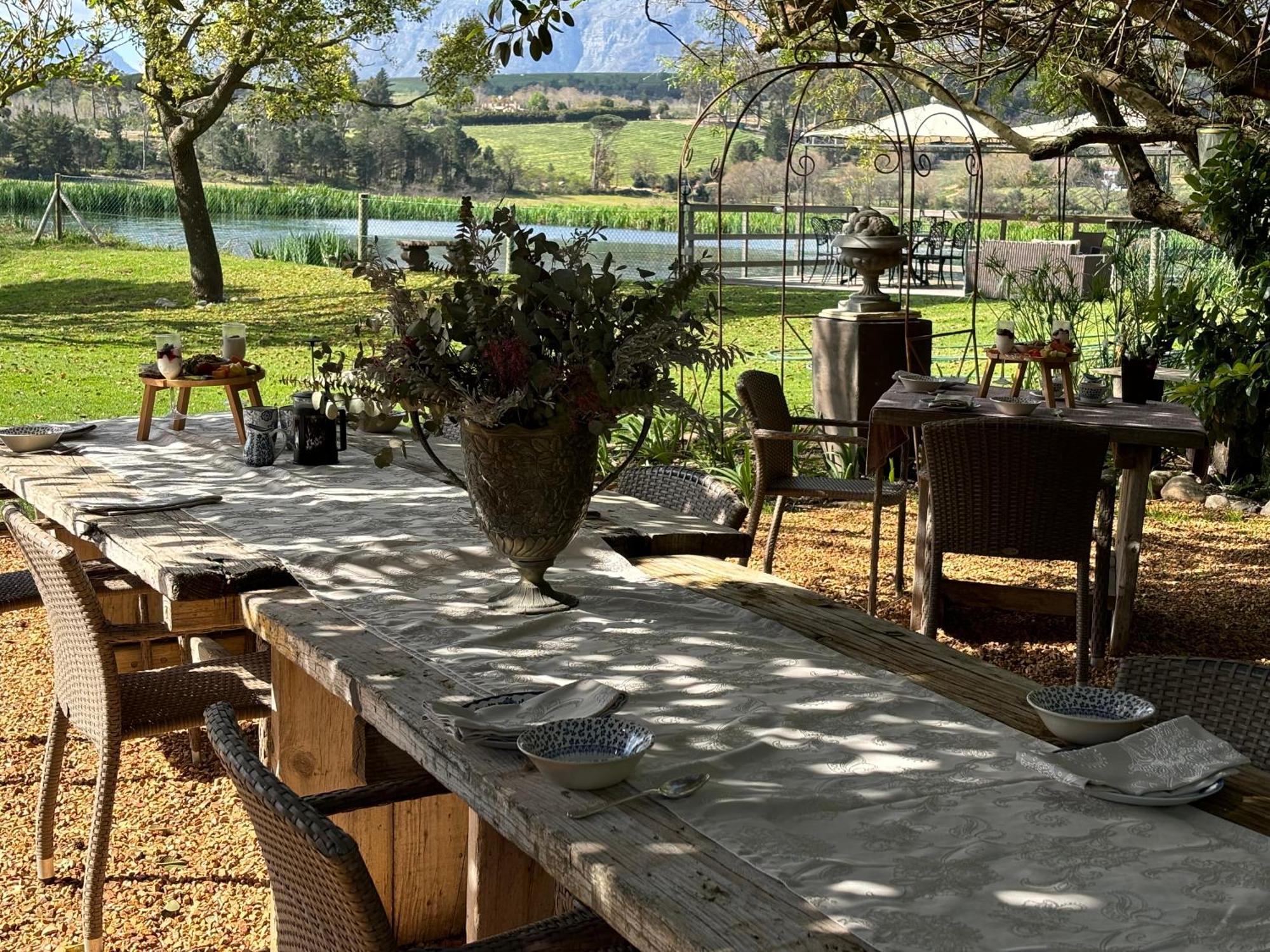 In The Vine Country Manor Guesthouse Stellenbosch Exterior photo